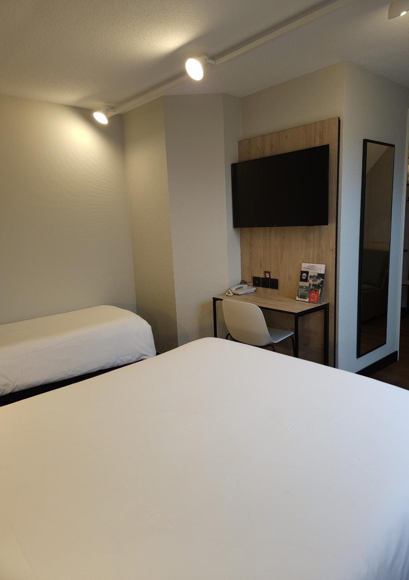 Hotel Ibis Creil Sur Oise Villers-Saint-Paul Exterior foto